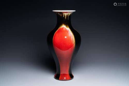 A Chinese flambe-glazed baluster vase, 19/20th C.