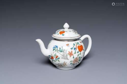 A Chinese verte-grisaille teapot and cover, Yongzheng/Qianlo...