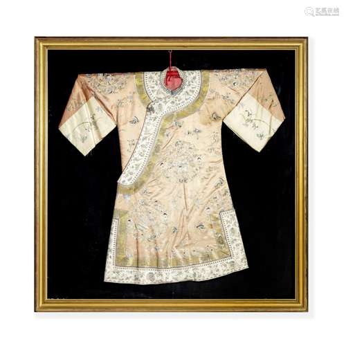 A PINK-GROUND SILK EMBROIDERED LADY'S ROBE Late Qing Dyn...