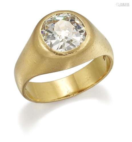 AN 18 CARAT GOLD SOLITAIRE OLD-CUT DIAMOND RING