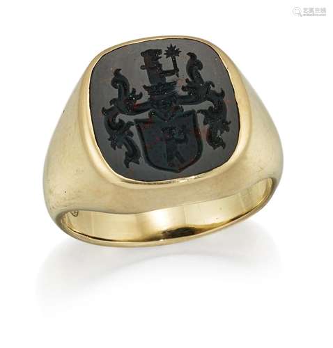 A BLOODSTONE INTAGLIO SIGNET RING