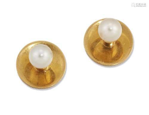 A PAIR OF PEARL DRESS STUDS