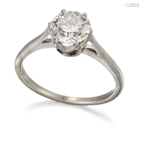 A SOLITAIRE DIAMOND RING