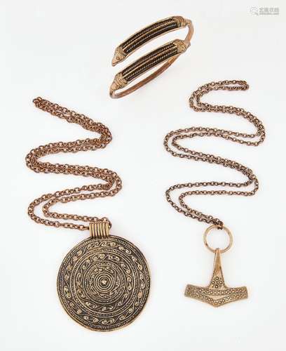 MUSEUMS SMYKKER - THREE ITEMS OF SCANDINAVIAN BRONZE JEWELLE...