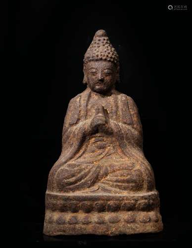 ﻿Buddha<br />
Chine, dynastie Ming<br />
Fonte de fer. H. 27...