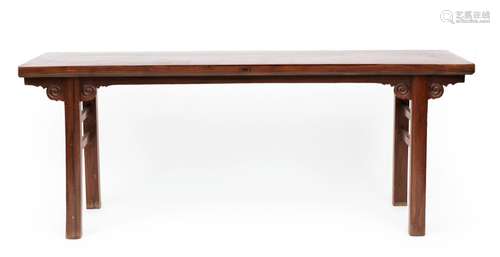 ﻿Grande table<br />
Chine ca 19° siècle<br />
Bois. 84 x 211...