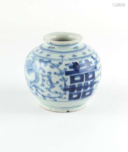 A Chinese blue & white porcelain jarlet, 18th / 19th cen...
