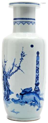LARGE BLUE AND WHITE ROULEAU VASE 19TH / 20TH CENTURY the cy...