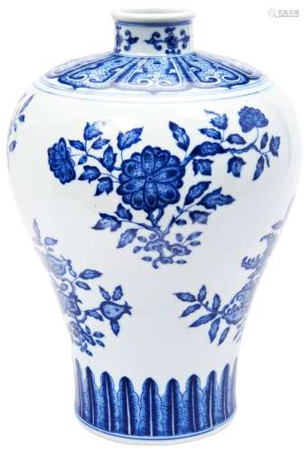 BLUE AND WHITE MING-STYLE MEIPING LATE QING DYNASTY painted ...