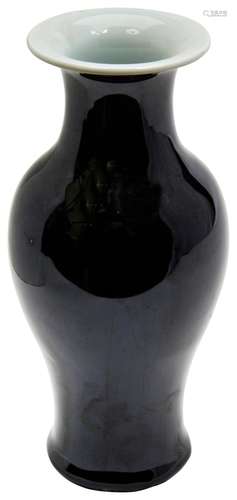 MIRROR-BLACK GLAZED BALUSTER VASE QING DYNASTY, 19TH CENTURY...