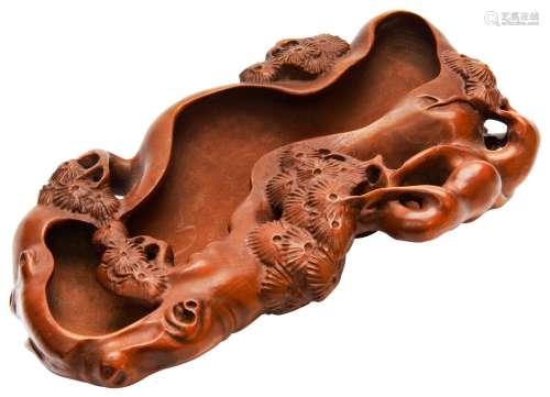 CARVED BOXWOOD 'PINE TREES' BRUSH WASHER 20TH CENTUR...