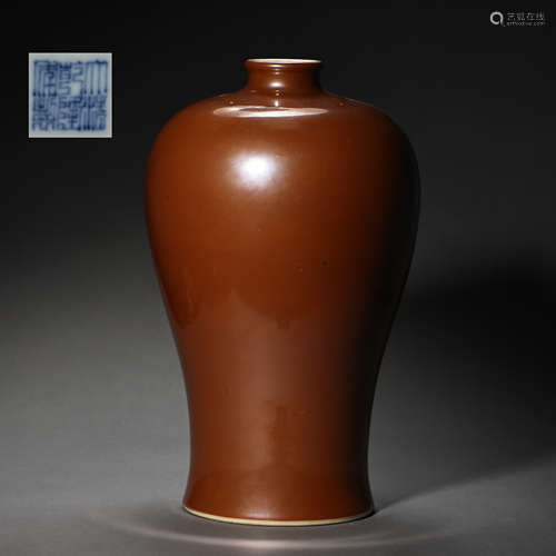 CHINESE QING DYNASTY JI RED GLAZE BOTTLE