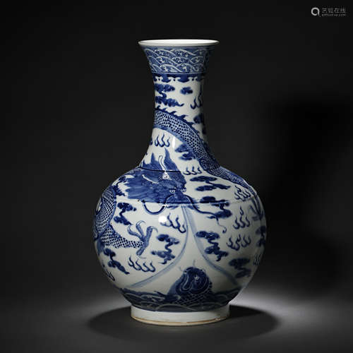 CHINESE QING DYNASTY BLUE VASE