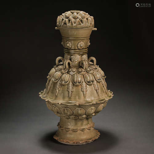 XIANGZHOU WARE CELADON LOTUS FLOWER ZUN, DURING THE NORTHERN...