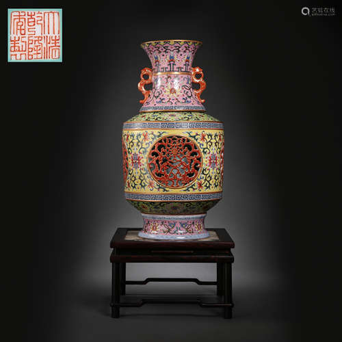 CHINESE QING DYNASTY FAMILLE ROSE REVOLVING HEART BOTTLE