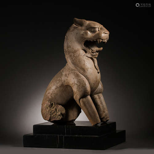 CHINESE TANG DYNASTY STONE CARVED LION