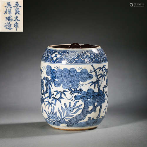 CHINESE QING DYNASTY BLUE AND WHITE POT