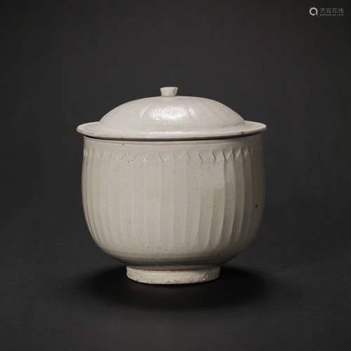 CHINESE NORTHERN SONG DYNASTY DING WARE LID JAR