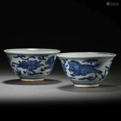 CHINESE QING DYNASTY BLUE AND WHITE CUP