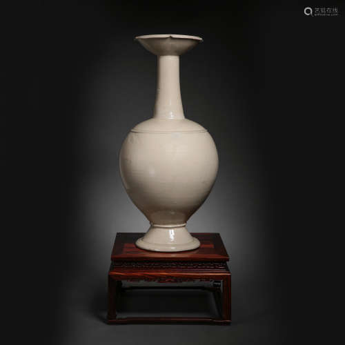 CHINESE SONG DYNASTY DING WARE PLATE MOUTH BOTTLE (ROSEWOOD ...