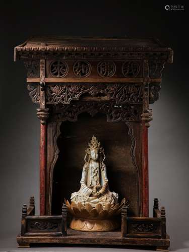 CHINESE SONG DYNASTY LONGQUAN WARE GUANYIN STATUE (MAHOGANY ...