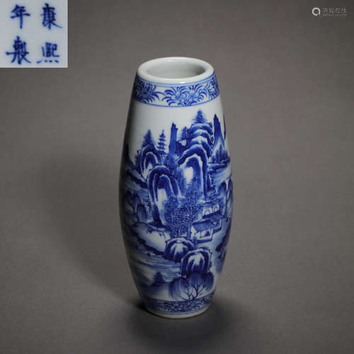 CHINESE QING DYNASTY BLUE AND WHITE VASE