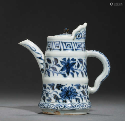 CHINESE YUAN DYNASTY BLUE AND WHITE POT