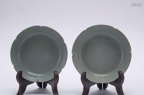 A pair of Ru Kiln dish