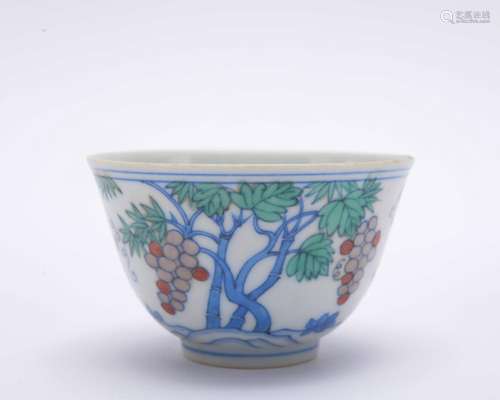 A Dou cai 'melon and fruit' cup