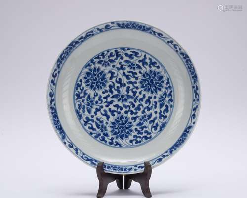 A blue and white 'floral' dish