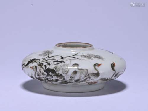 A grisaille-painted 'duck ' tea basin