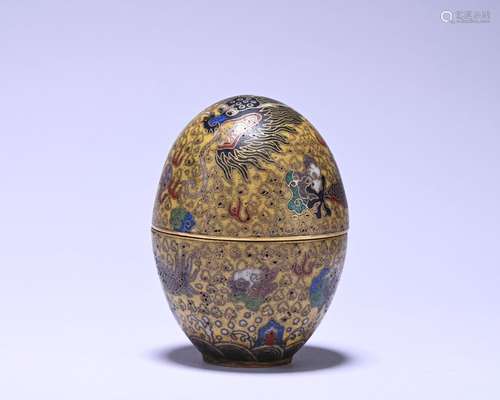 A Cloisonne enamel snuff bottle