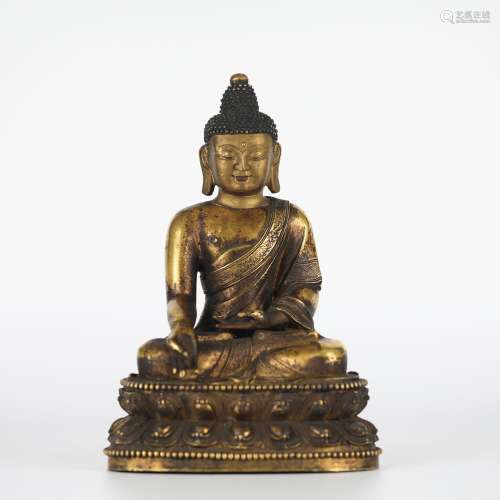 Chinese bronze gilded Buddha，Qing