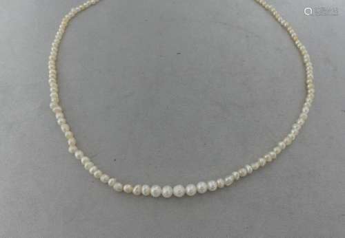 COLLIER de perles de culture baroques