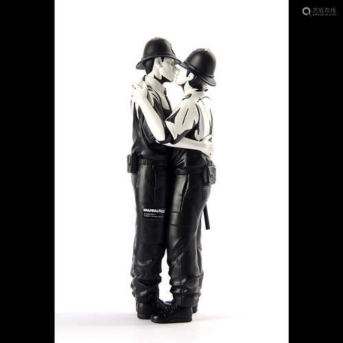 KISSING COPPERS

班克西(1970年代)
BANKSY