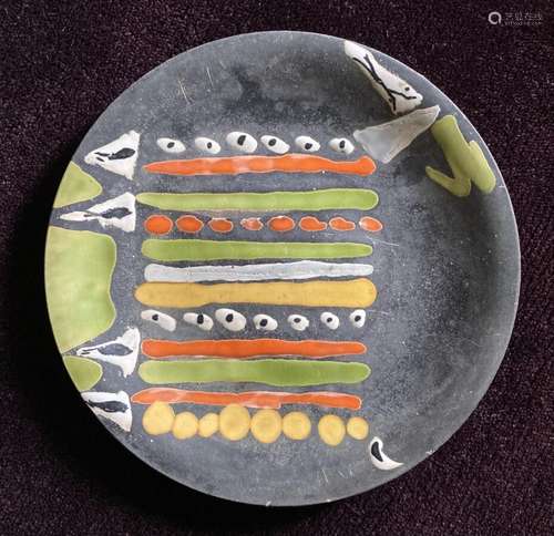 Roger CAPRON (1922-2006)<br />
Petite assiette à décor d'une...