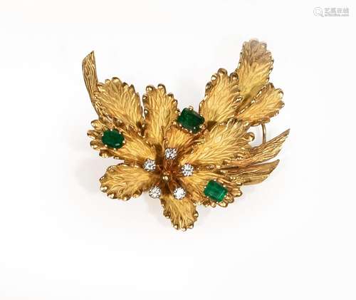 BROCHE en or jaune 18 ct amati et poli affectant la forme de...