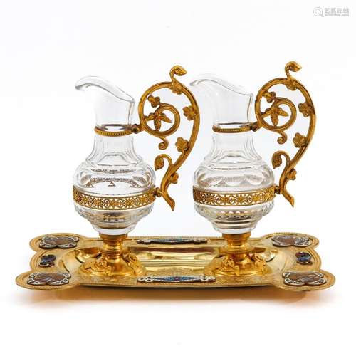 A Gold Gilt Water and Wine Set