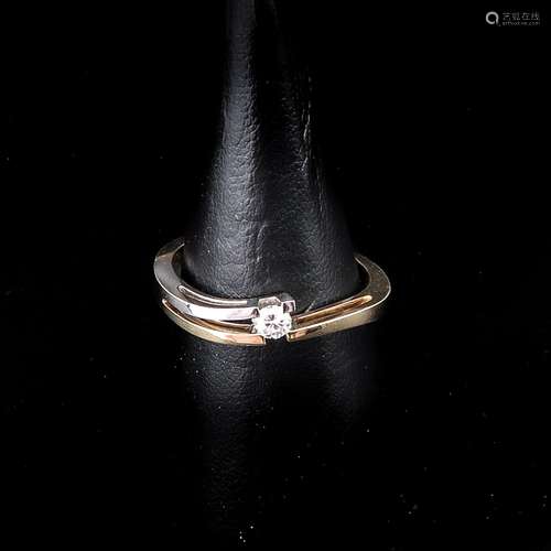 A Ladies 14KG Solitaire Diamond Ring