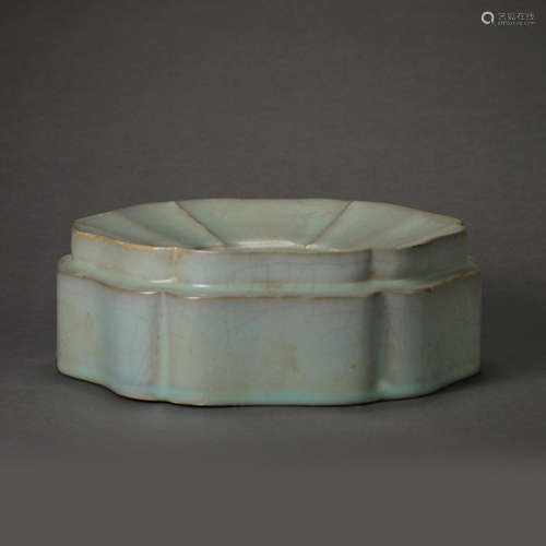 CHINESE SOUTHERN SONG DYNASTY CELADON BRICK TABLE