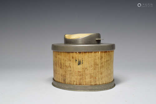 Bone with Pewter Ink Round Box