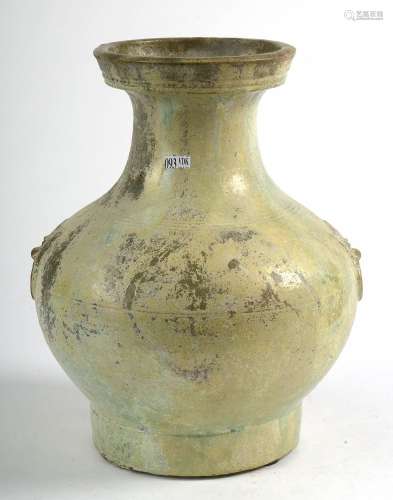 Grand vase pansu archaïque