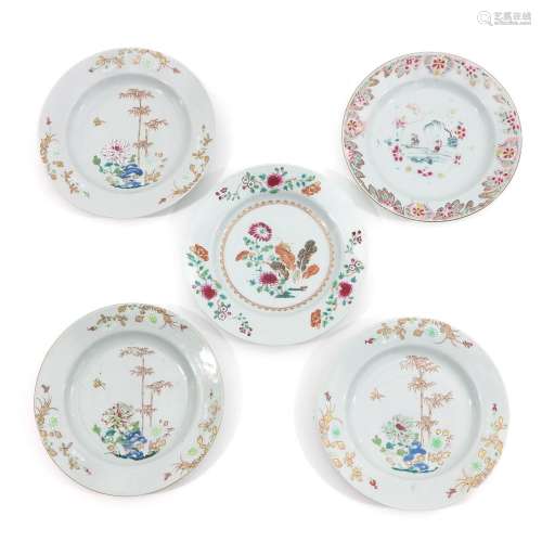 A Collection of 5 Famille Rose Plates