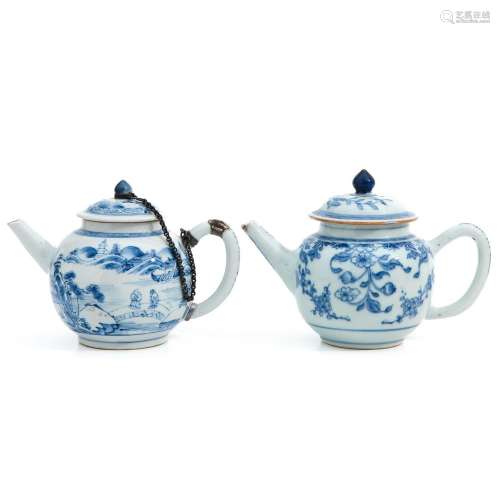 A Lot of 2 Blue and White Teapots