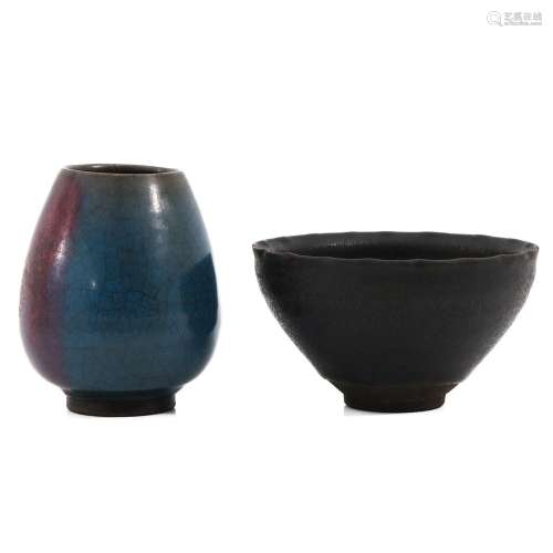 A Small Vase and Tea Bowl