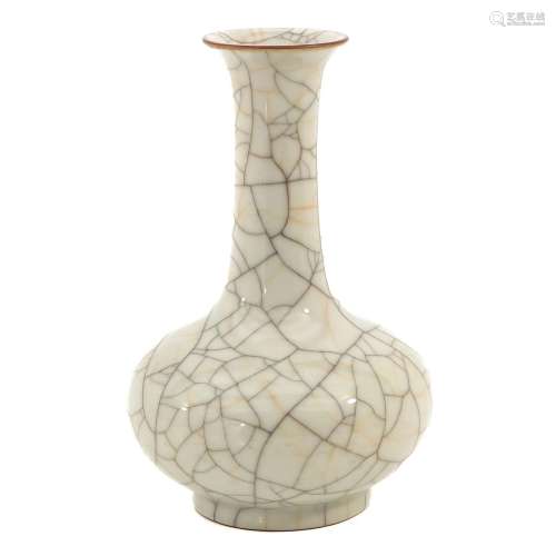 A Crackle Decor Vase