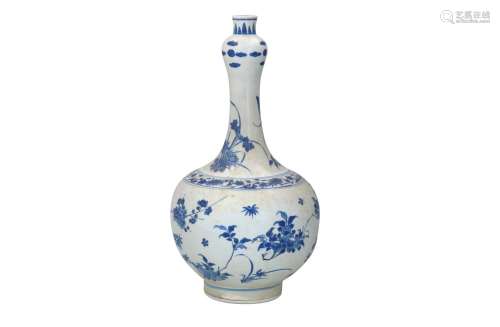 A blue and white porcelain garlic neck vase