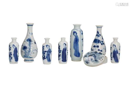 A lot of seven blue and white porcelain miniature vases and ...