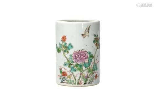 A famille rose porcelain brush washer, decorated with flower...