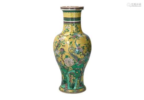 A famille verte porcelain vase, decorated with flowers and b...